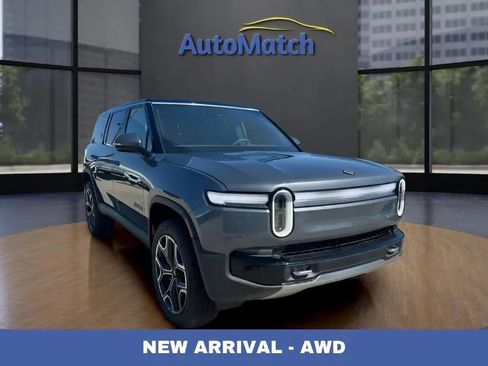 Used 2025 Rivian R1S Adventure AWD/4WD image 1
