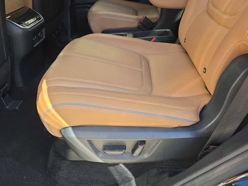 Certified 2025 INFINITI QX80 Sensory AWD/4WD image 16