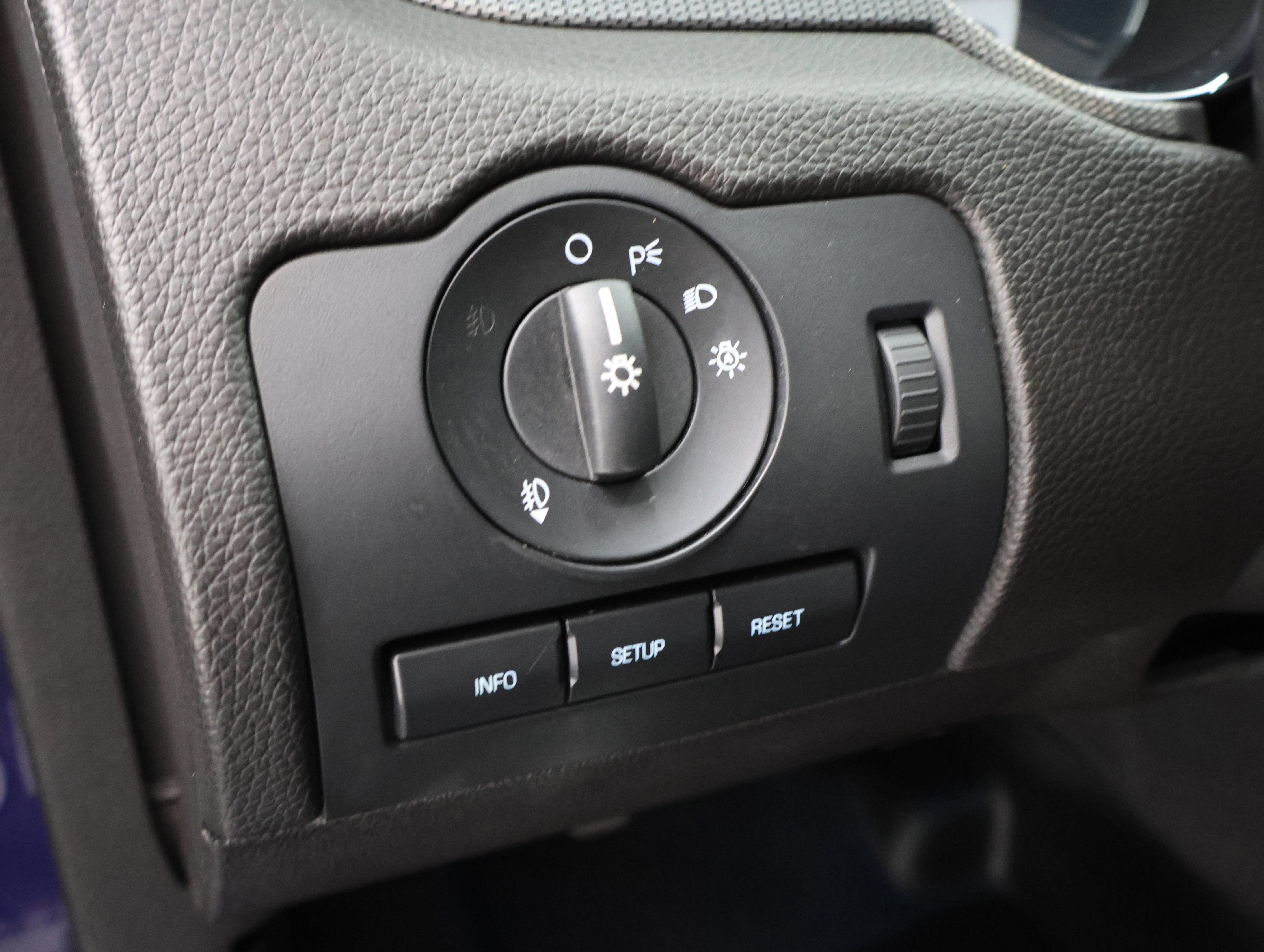 Used 2010 Ford Mustang GT RWD image 38