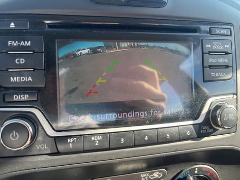 Used 2017 Nissan Juke S image 5