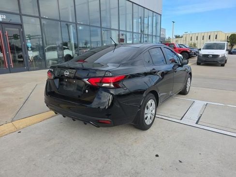 Used 2023 Nissan Versa S image 5