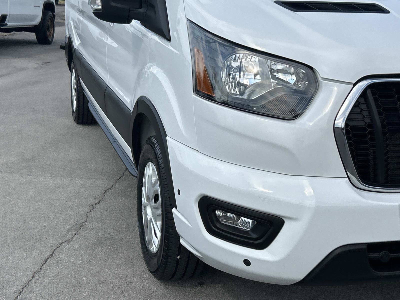 Used 2024 Ford Transit 350 XLT RWD image 13