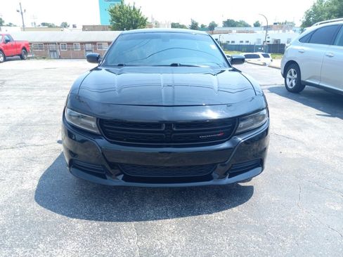 Used 2020 Dodge Charger SXT RWD image 4