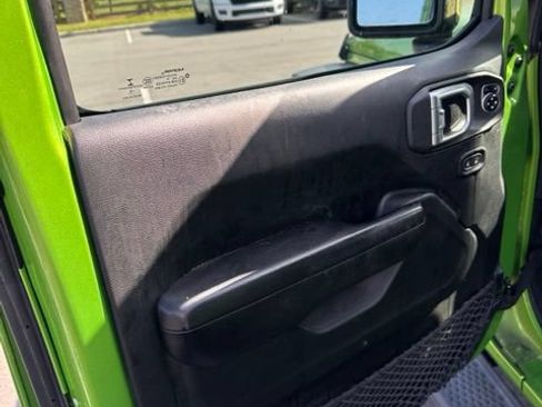 Used 2019 Jeep Wrangler Unlimited Sport S AWD/4WD image 17