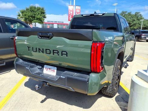 Used 2022 Toyota Tundra SR5 RWD image 5