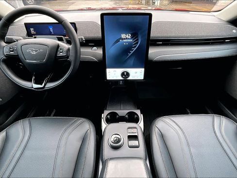 Used 2023 Ford Mustang Mach-E Premium image 15