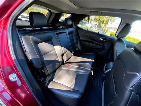 Used 2020 Chevrolet Equinox Premier image 19