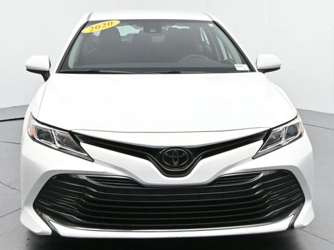 Used 2020 Toyota Camry LE FWD image 2