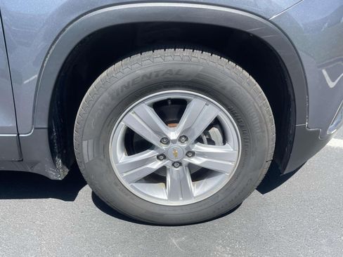 Used 2019 Chevrolet Trax LT w/ LT Convenience Package FWD image 8