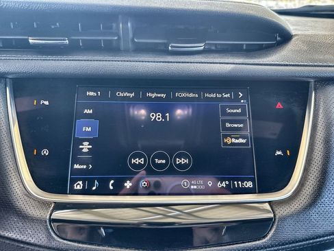 Used 2023 Cadillac XT6 Luxury image 13