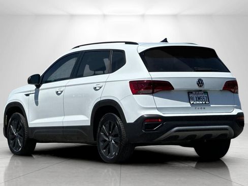 Used 2024 Volkswagen Taos S FWD image 5
