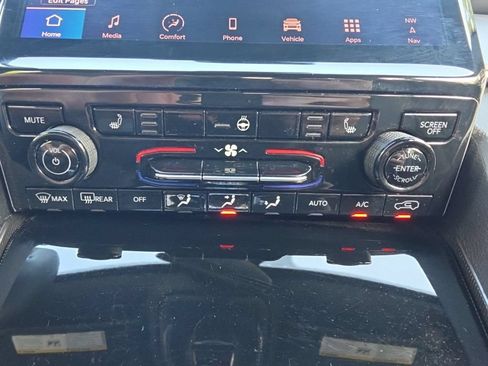Used 2024 Jeep Grand Cherokee Limited 4xe AWD/4WD image 25
