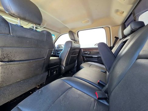 Used 2016 RAM 1500 Laramie w/ Convenience Group AWD/4WD image 13