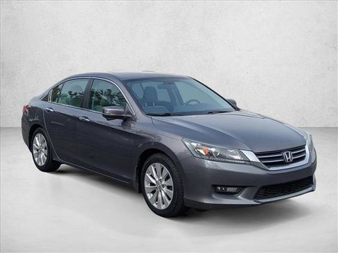 Used 2015 Honda Accord EX image 3