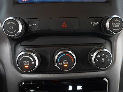 Used 2019 RAM 1500 Big Horn RWD image 20