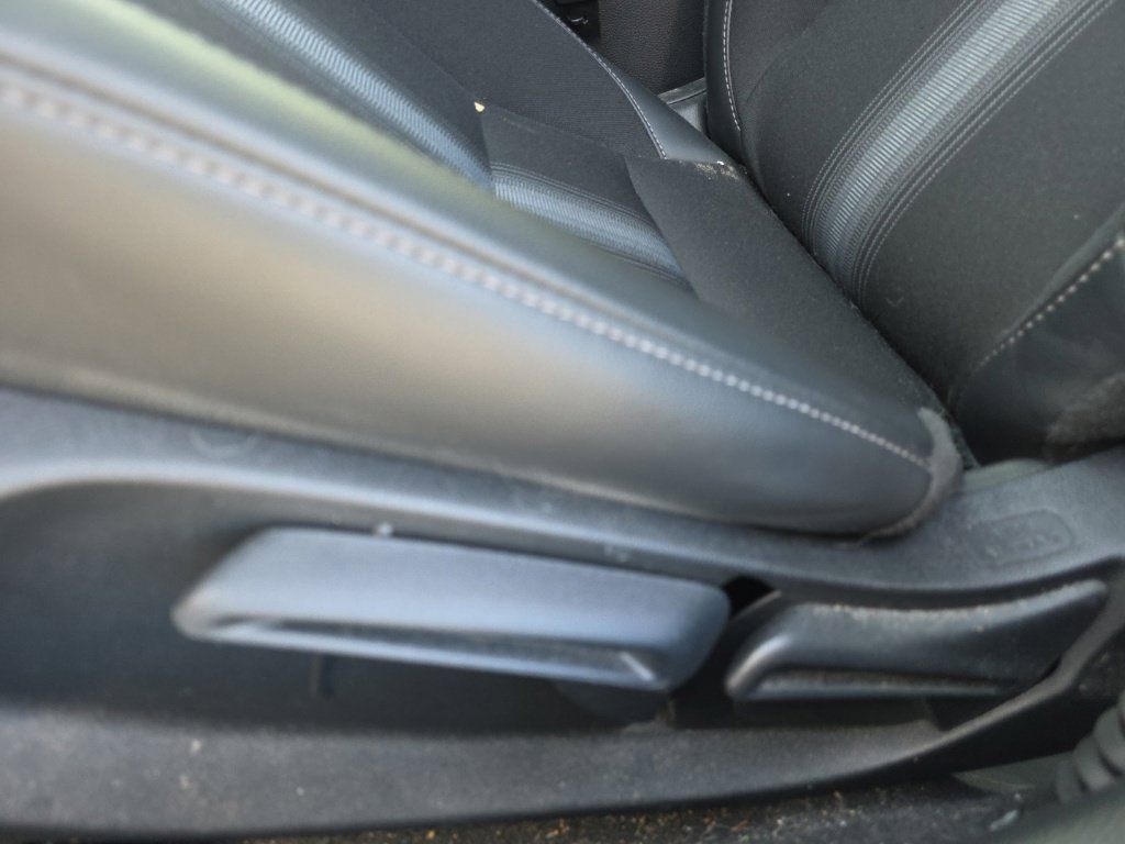 Used 2023 Honda Civic Sport image 11