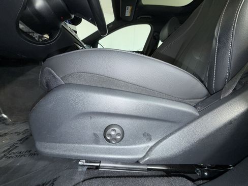 Used 2023 Mercedes-Benz E 350 4MATIC Sedan image 14