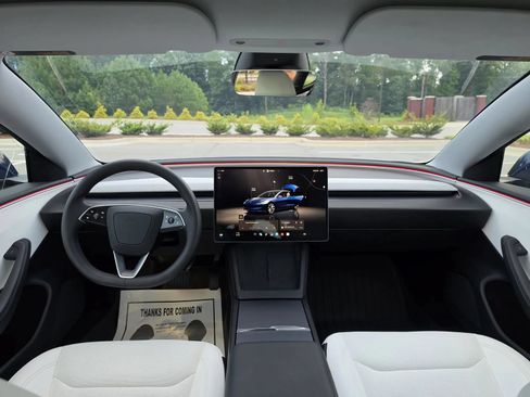Used 2025 Tesla Model 3 RWD image 13