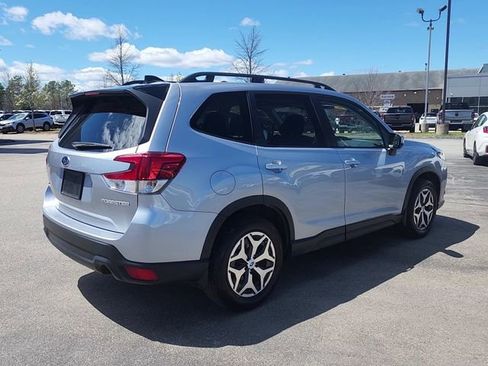 Certified 2024 Subaru Forester Premium AWD/4WD image 8