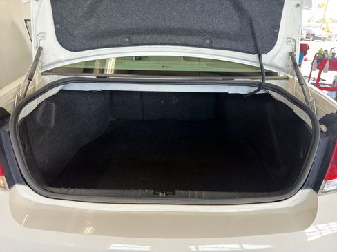 Used 2009 Chevrolet Impala LTZ FWD image 35