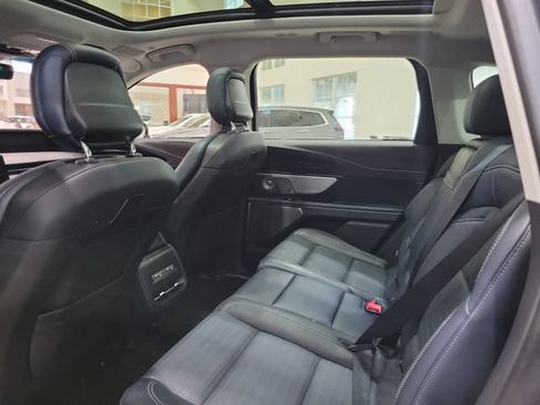 Used 2024 Lincoln Nautilus Reserve w/ Equipment Group 203A AWD/4WD image 7