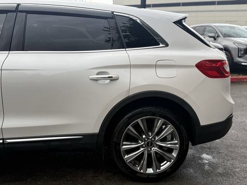 Used 2018 Lincoln MKX Reserve w/ Driver Assistance Package image 9