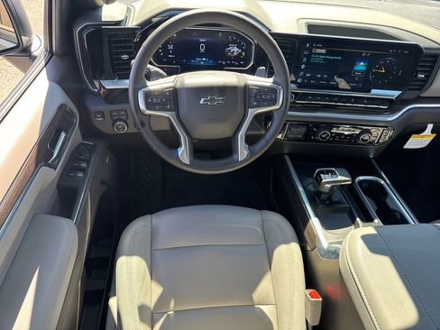 Used 2026 Chevrolet Silverado 1500 LT Trail Boss w/ LT Trail Boss Premium Package image 16