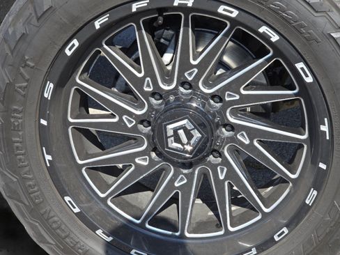 Used 2020 GMC Sierra 3500 SLE w/ SLE Value Package AWD/4WD image 15