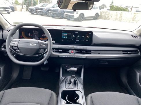 New 2026 Kia K4 LXS image 24