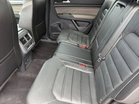 Used 2023 Volkswagen Atlas Cross Sport SEL AWD/4WD image 17