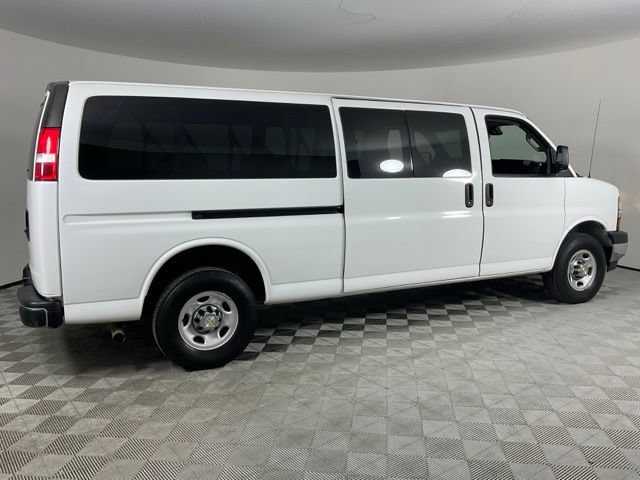 Used 2024 Chevrolet Express 3500 LT w/ LT Preferred Equipment Group RWD image 11