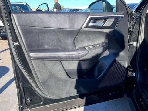 Used 2024 Mitsubishi Outlander SE image 18