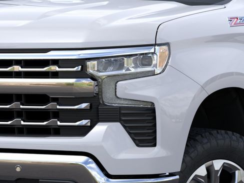 New 2026 Chevrolet Silverado 1500 LTZ w/ LTZ Premium Package AWD/4WD image 11