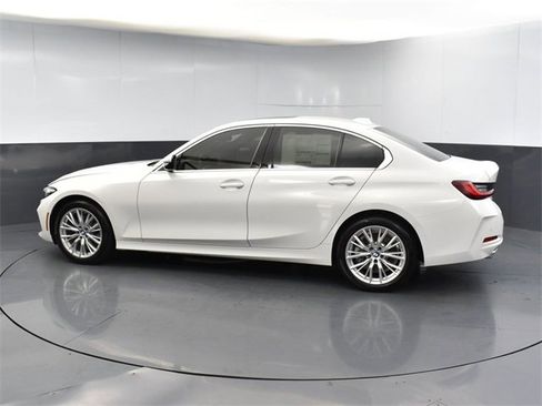 New 2024 BMW 330i Sedan w/ Convenience Package image 5