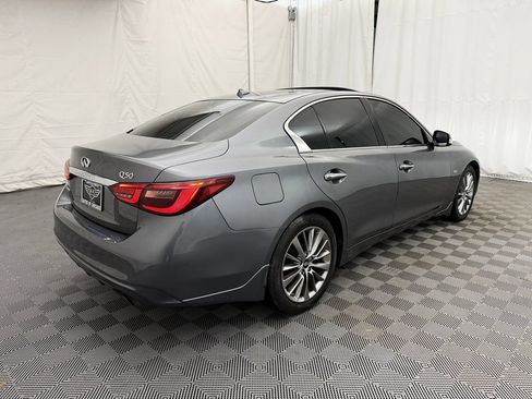 Used 2018 INFINITI Q50 Luxe w/ Essential Package (3.0T Luxe) AWD/4WD image 5