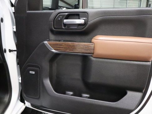 Used 2020 Chevrolet Silverado 2500 High Country w/ Technology Package AWD/4WD image 59