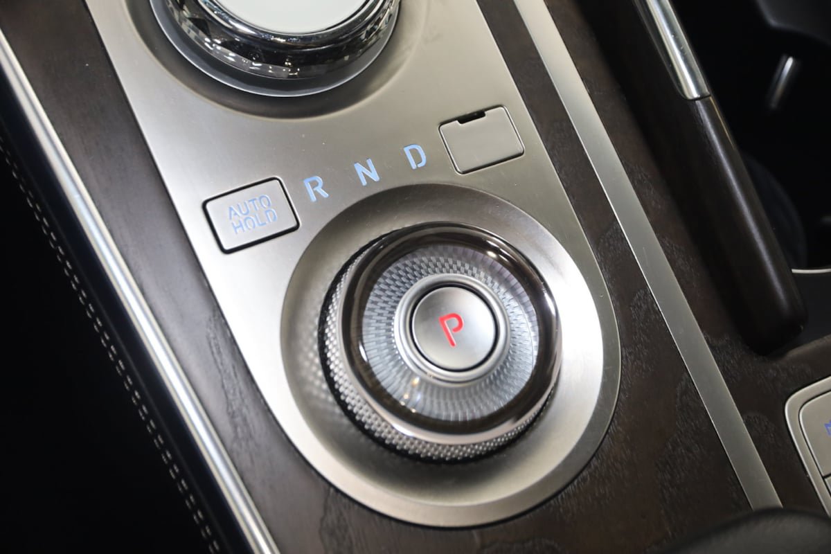 Used 2023 Genesis GV80 2.5T w/ Advanced Package AWD/4WD image 7