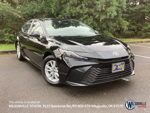 Certified 2025 Toyota Camry LE AWD/4WD image 1