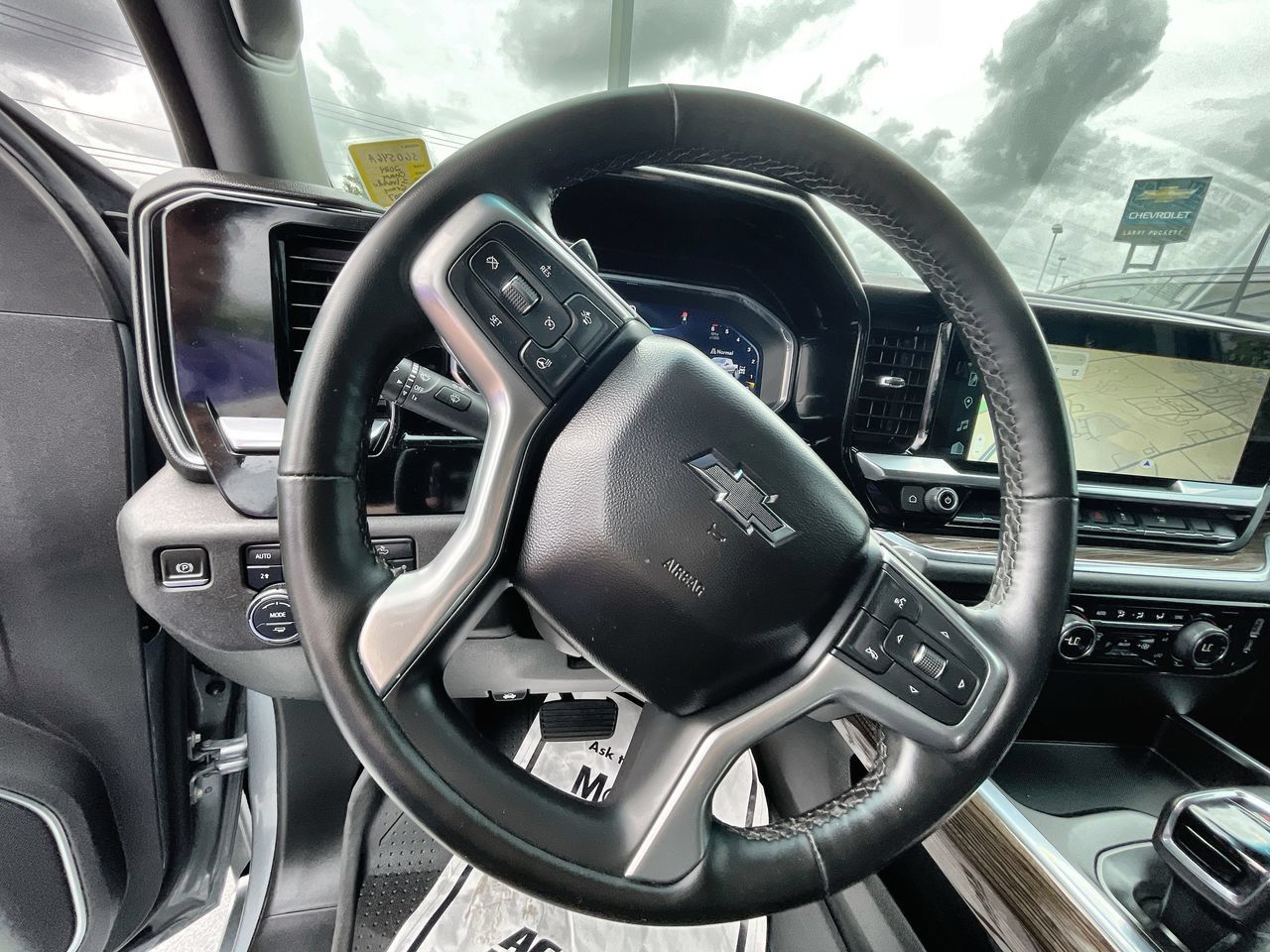 Used 2024 Chevrolet Silverado 1500 RST w/ Convenience Package II AWD/4WD image 11