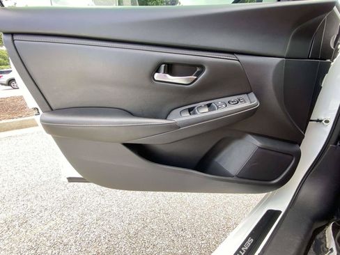Used 2025 Nissan Sentra SV w/ All-Weather Package FWD image 16