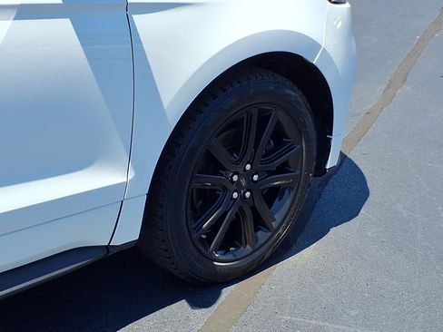 Used 2020 Ford Edge ST-Line w/ Cold Weather Package AWD/4WD image 26
