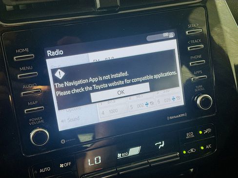 Used 2021 Toyota Prius LE FWD image 22