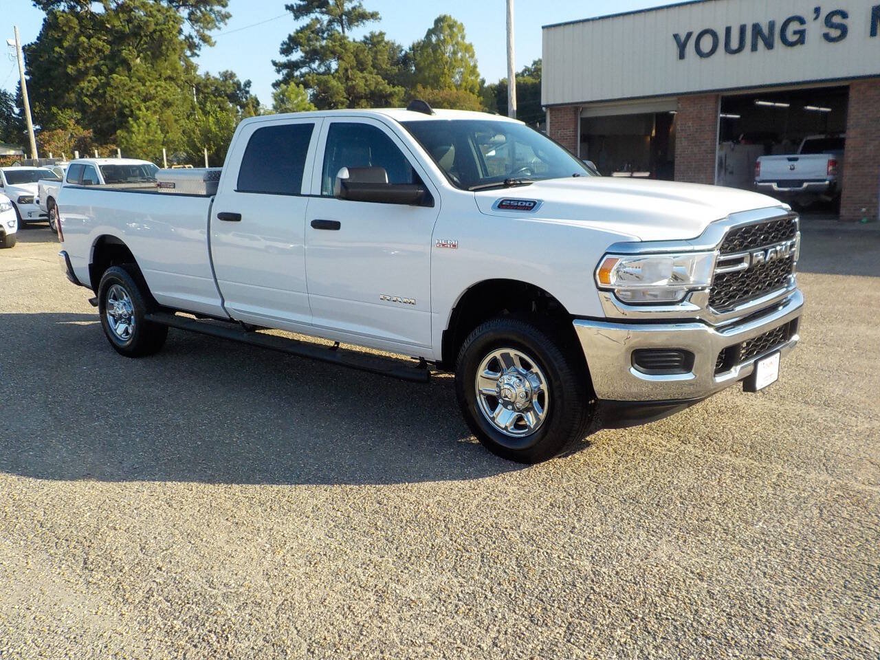 Used 2021 RAM 2500 Tradesman w/ Chrome Appearance Group AWD/4WD image 8
