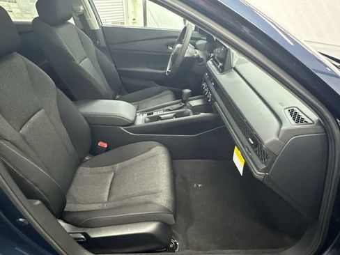 Used 2025 Honda Accord SE image 12
