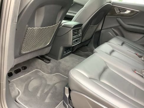 Used 2025 Audi Q7 2.0T Premium AWD/4WD image 24