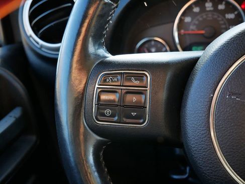 Used 2014 Jeep Wrangler Unlimited Sahara w/ Dual Top Group image 19