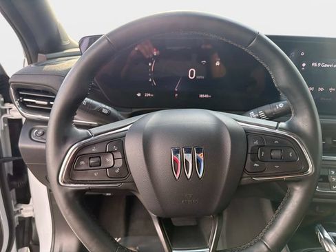 Used 2025 Buick Envista Preferred w/ Convenience I Package FWD image 26