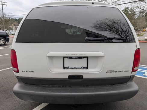 Used 1998 Dodge Grand Caravan SE image 5