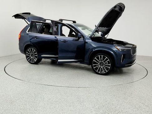 Certified 2026 Volvo XC90 B6 Plus w/ Protection Package Premier image 10