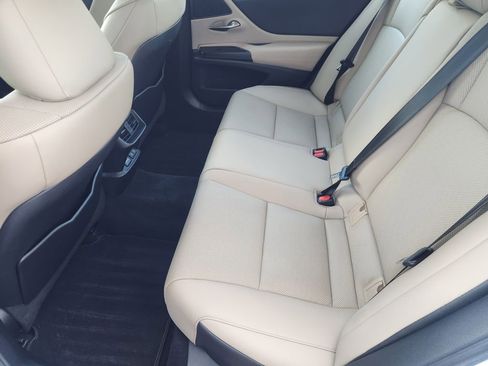 Used 2019 Lexus ES 350 w/ Premium Package FWD image 31
